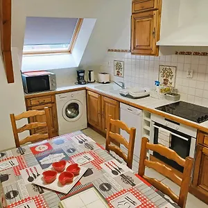 https://gites-estives-darrens-arrens-marsous.midi-pyreneeshotels.com